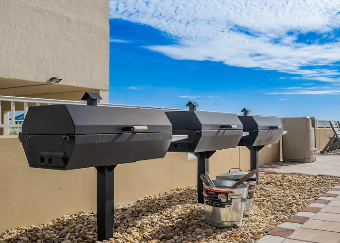 Phoenix Gulf Towers 1602 Apartment
